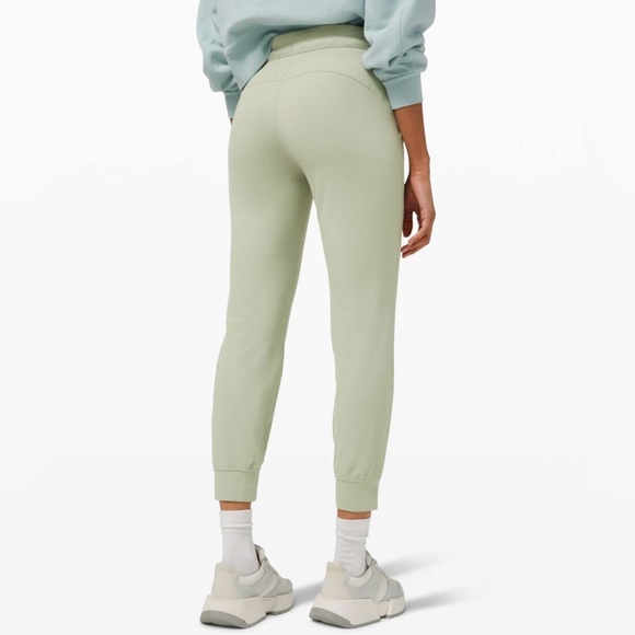 (NWOT) Lululemon Ready to Rulu Jogger 7/8 - Picture 4 of 8